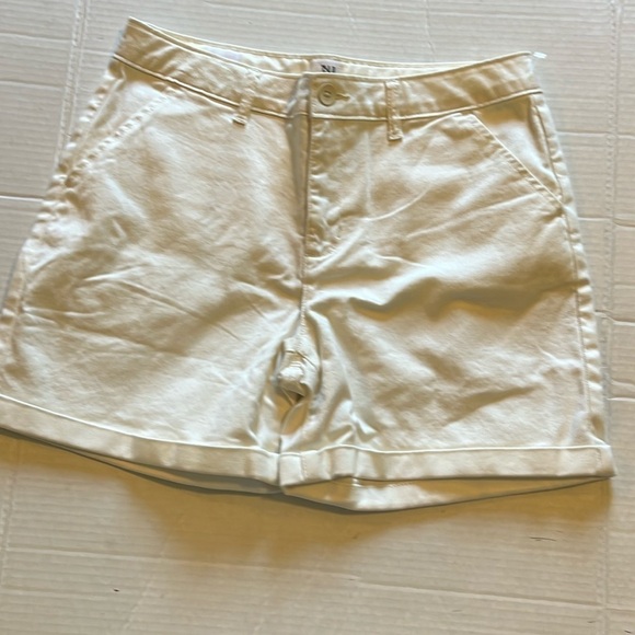 Gap kids-14 plus-ivory/white-Adjustable waistband, midi  shorts. - Picture 1 of 12